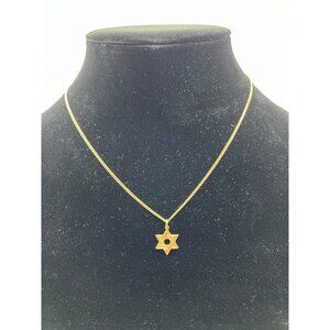 Avon Vintage 1981 Star Of David Gold-Tone Pendant Necklace 17" Box Chain